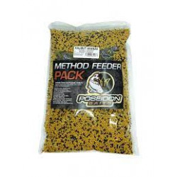 Method Feeder set /800gr pellet 1,5mm 200ml booster Halibut/sladká kukurica